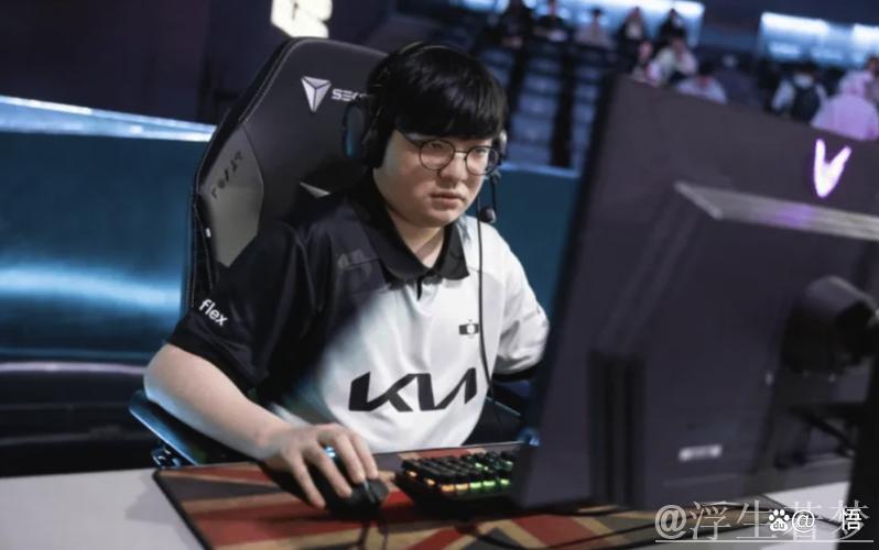 外媒数据:DK辅助Career在K杯12场比赛选用10个英雄,遥遥领先其他辅助 外媒数据:DK辅助Career在K杯12场比赛选用10个英雄,遥遥领先其他辅助