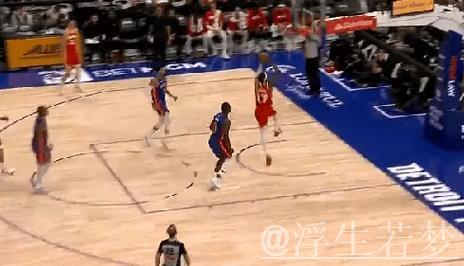 杰伦-约翰逊妙传助攻，奥孔古空切灌篮完成配合